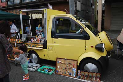 お知り合いのダイハツミゼットの方のお店です。