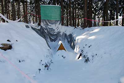 雪室は、まだ雪がほとんどありません。