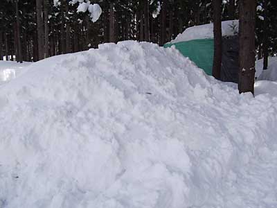 とりあえず１時間ばかり雪を入れました。