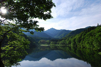 雨が上がったあとの大源太湖がきれいです。