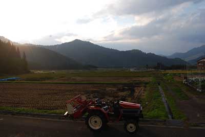 秋は、あっという間に夕暮れになってしまいます。