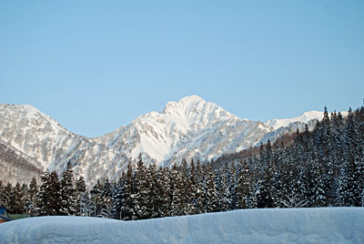 帰り道から見えた大源太山がきれいでした。