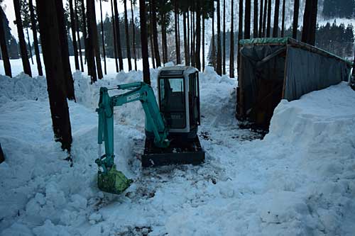 助走路の除雪何とか完了しました。