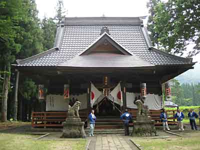 今日は、地域の神社の祭礼に出席してきました。